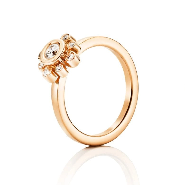 Efva Attling - Sweet Hearts Crown Ring 0.19 ct Gold