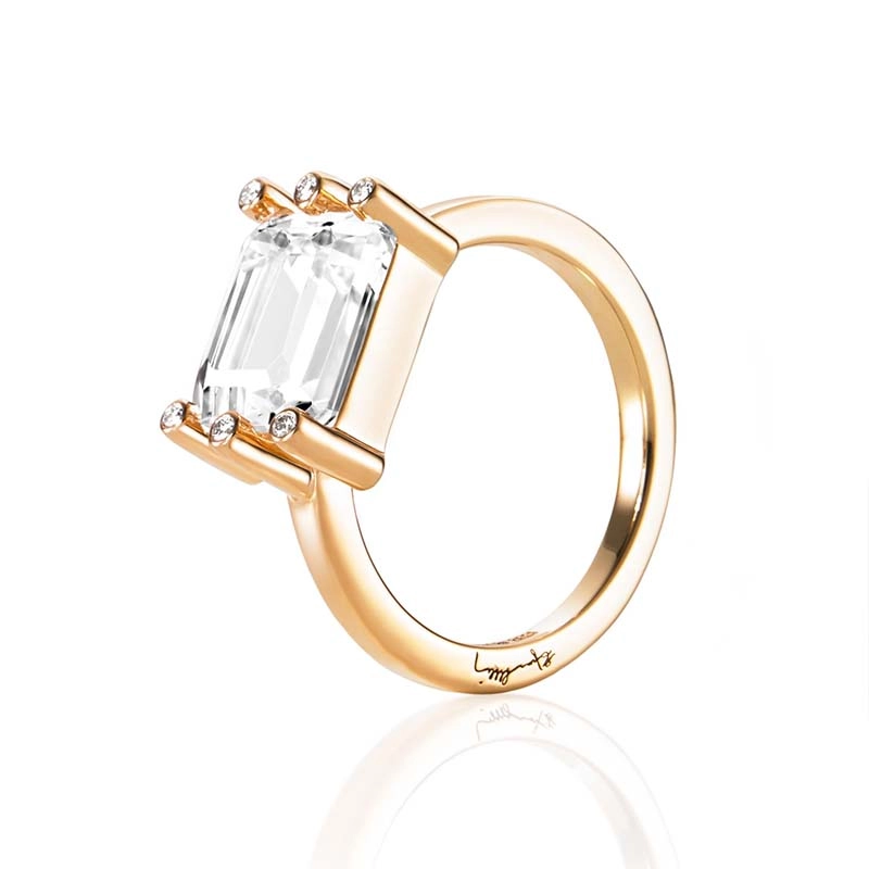Efva Attling - Beautiful Dreamer Ring - Crystal Quartz Gold